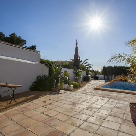 Carrio Park En Zona Residencial * Calp
