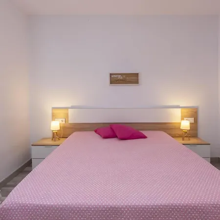 Carrio Park En Zona Residencial
