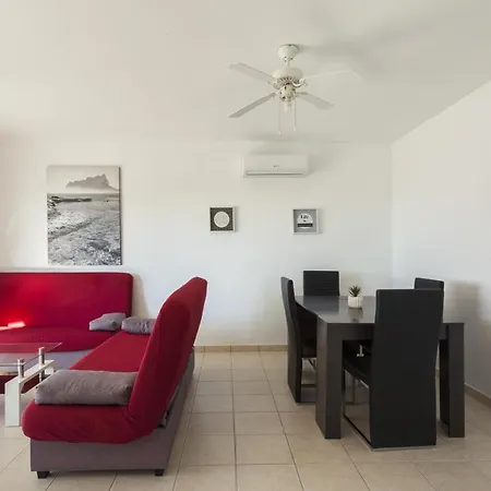 Carrio Park En Zona Residencial * Calp